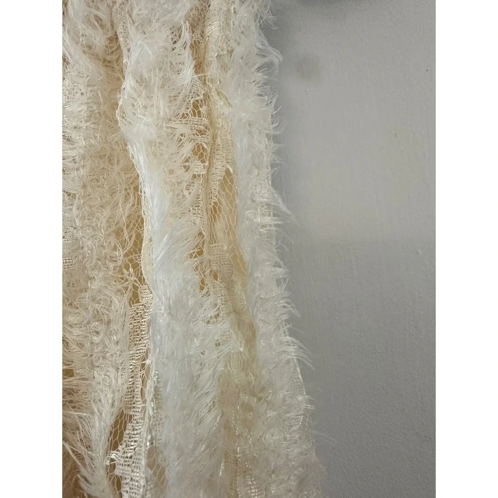 Hayden Los Angeles Cream Lace Shaggy‎ Fluffy Mini Skirt Size S